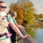 Baby in Vollschnallentrage