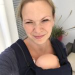 Baby in Cybex Maira Tie Halbschnallentrage